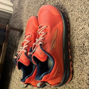 Worn only a few times. Perfect condition!